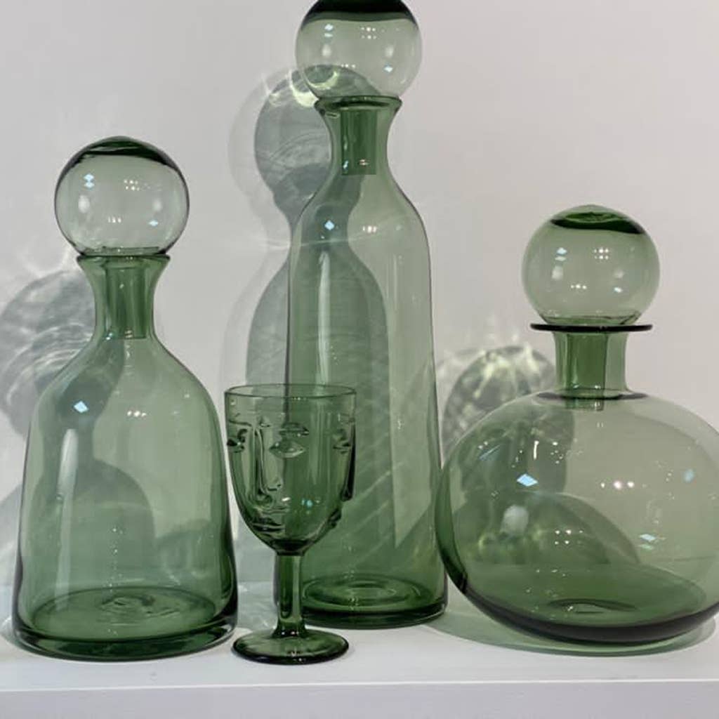 Grünes Trinkglas mit Gesicht D8 H16,5 cm - GUNDT HOME